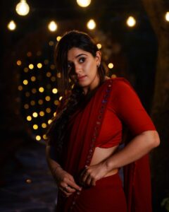 Chandni Bhagwanani Most Liked Photos and Posts