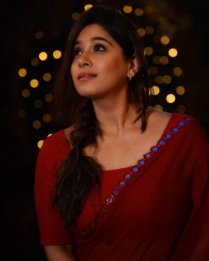 Chandni Bhagwanani Instagram - Last lot of pictures ❤️
..
..
..
#chandnibhagwanani #redsaree #baarish #telugu #foryou