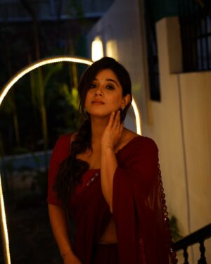 Chandni Bhagwanani Instagram - The lady in red 
..
..
..
#chandnibhagwanani #trending #saree #redaesthetic