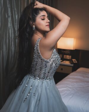Chandni Bhagwanani Instagram - Baby just say yes 💖
..
..
..
#chandnibhagwanani #photoshoot #pictureoftheday #fairyprincess #fairytale