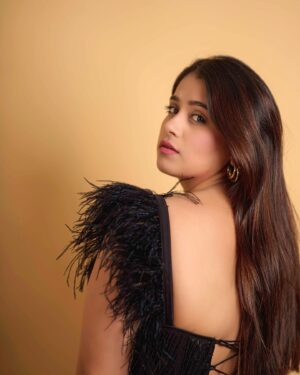 Chandni Bhagwanani Instagram - Jao So Jao Sitarein Kal ki Raat Dhal Chuki Hai 😉