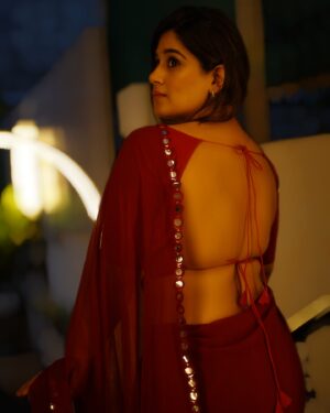 Chandni Bhagwanani Instagram - The lady in red 
..
..
..
#chandnibhagwanani #trending #saree #redaesthetic