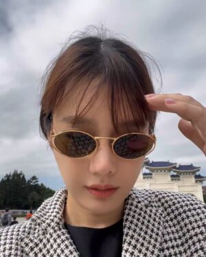 Chanidapa Pongsilpipat Instagram - Sunny day in Taipei. 🇹🇼 #chiangkaishekmemorialhall #taipei #taiwan #ChaniInAsia #miumiu #prada