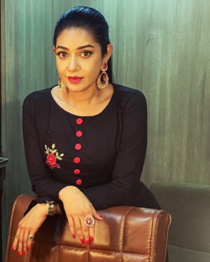 Chaya Singh Instagram - #bhairathiranagal promotions series 3 
I had so much fun in DKD🥰 

Stylist: @nithiyamogli @rafiullah78 
PC: @gowthamgb100 

#picoftheday #dkd