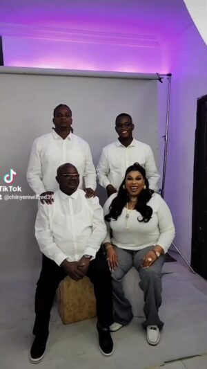Chinyere Wilfred Instagram - Christ is the reason for the season. Merry Christmas to my friends, family, and a prosperous new year♥️

From the Wilfreds