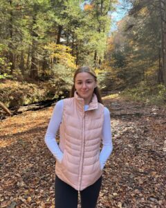 Actress Chloe Lukasiak HD Photos and Wallpapers November 2024