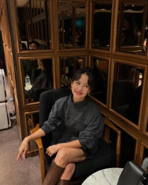 Cho Yeo-jeong Instagram - Working vibes🌟