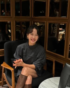 Cho Yeo-jeong Instagram - Working vibes🌟