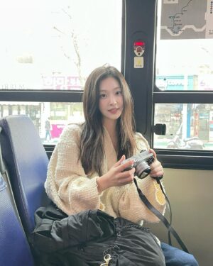 Choi Hee-jin Instagram - 오늘😼ㅎㅎ