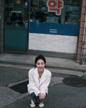 Choi Hee-jin Instagram - #모퉁이를돌면 🍀

Kbs 2024 드라마스폐셜
 12/3 10:45
💚