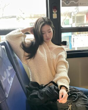 Choi Hee-jin Instagram - 오늘😼ㅎㅎ