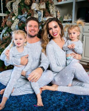 Christy Carlson Romano Instagram - Through the years we all will be together, if the fates allow. 🙏

Merry Christmas to all!