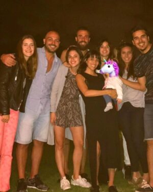 Clara Alonso Instagram - Pasa la vida y seguimos siendo felices con cada encuentro.
