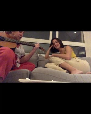 Claudia Campolina Instagram - Sabe quem é
O meu amor
Ele é você