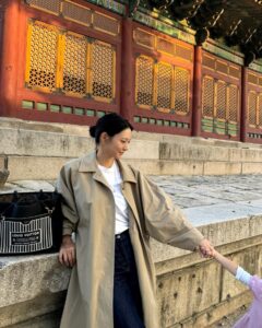 Actress Claudia Kim HD Photos and Wallpapers October 2024