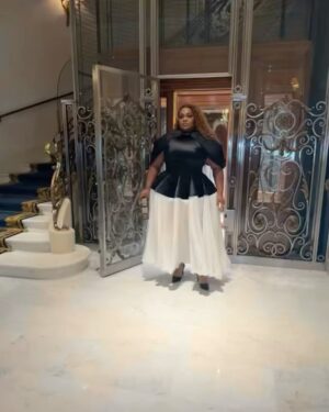 Da'Vine Joy Randolph Instagram - Louis Vuitton PFW ‘24
Thank you @louisvuitton & @nicolasghesquiere  for yet another fantastic collection. Honored to have been in attendance. And a special thank you for my custom look, I felt like such a lady. #richauntiesociety