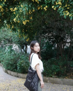 DaYuan Lin Instagram - 養到一隻孤僻又不愛社交の小狗ฅ⁽͑ ˚̀ ˙̭ ˚́ ⁾̉ฅ
這是我們擁有彼此的第二十一天。
Night！
#傲嬌呂小柱
#和思緯一個樣