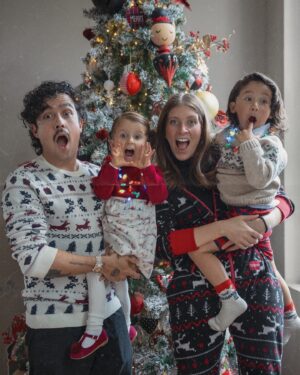 Danielle Clyde Instagram - Christmas 2024 vs 2022 🤍 ¿quién nos sigue desde entonces?