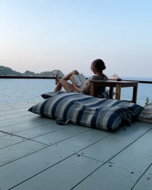 Danupha Khanatheerakul Instagram - ทะเล ศิลปะ ชีวิต
My first solo trip ever, and I’m already looking for the next one :) Cuz something always happens, and anything can happen. Know yourself best and only then can you truly explore the world so Why complicate your life? 

Love, Minnie 

25/3/2024