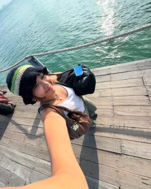 Danupha Khanatheerakul Instagram - ทะเล ศิลปะ ชีวิต
My first solo trip ever, and I’m already looking for the next one :) Cuz something always happens, and anything can happen. Know yourself best and only then can you truly explore the world so Why complicate your life? 

Love, Minnie 

25/3/2024
