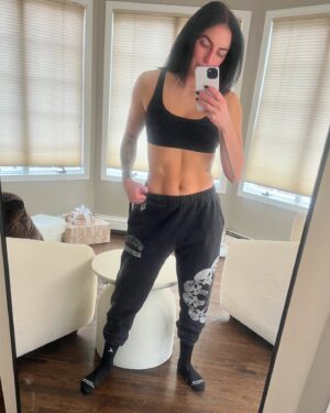 Daria Berenato Instagram - Felt cute, might delete later 😏