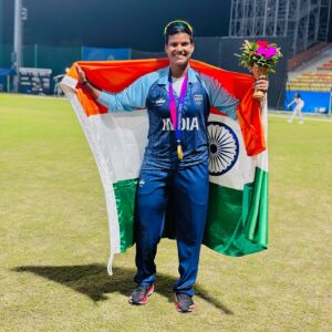 Deepti Sharma Instagram - First Gold 🥇Medal in Asian Games for India in Cricket. 🏏

A medal made of determination, grit and hard work, turned into Gold by your endless love and support! 

Jai Hind! 🇮🇳

#Asiangames
#DS6