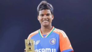 Deepti Sharma Instagram - A decade of dreams, sweat, and triumphs! 
I’m thrilled to celebrate 10 years of representing India in International cricket. To my fans, I’m deeply thankful for your encouragement, love, and support. You’ve made this journey unforgettable!🇮🇳 

To my family, my constants and strength - I love you more than words can say. Your Sacrifices, Encouragement, and Faith in me have made this journey possible. 
Thank you for being my everything.❤️💙

#10YearsInCricket #Gratitude #jaishreeram🙏 
#28thNov2014 #DS6 #cricketjourney #28thNov2024