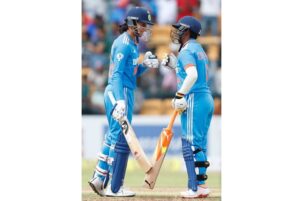Deepti Sharma Instagram - 200th match and a winning start to the series! 
Proud to contribute to the team’s success.🫶🏽 
Thank you for all the support and love!🧿✨💙

#200matches #2000runs #IndVsSA #milestone #IndianCricketTeam #women’scricket #deeptisharma