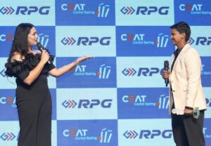 Deepti Sharma Instagram - Thank you @ceat_tyresindia for the recognition. 
It’s an honour to be named CEAT Women’s Indian Bowler of the year. Grateful for the support 🙏🏻🏆 

#jaishreeram #DS6 #CEATAWARD2024