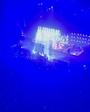 Denise Van Outen Instagram - @theprodigyofficial @o2academybrix UNREAL! 🔥🔥🔥🔥🔥
Thank you so much @natappleton & Liam 🫶🏼. Love ya! 
Raving buddies @myleeneklass @terence__ibiza