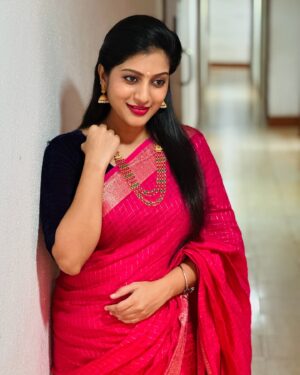 Dhanalakshmi Saminathan Instagram - வளம் பொங்கட்டும் வாழ்வு பொங்கட்டும்🎋🌾

இனிய தைத்திருநாள் நல்வாழ்த்துகள்💕✨

#pongal2025 #happypongal #dhanasaminathan