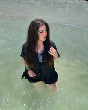Diana Khan Instagram - Let the Sea, set you free 🧜🏻‍♀️🌊