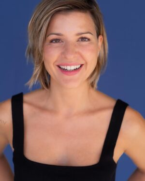 Diana Nicolau Instagram - On board 😏 @rafaelbolotaactors 

📷 @monteirotomas 🙌🏻

#headshots #actress