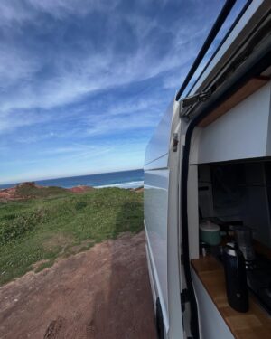 Diana Nicolau Instagram - Sou do Hipocampo 
🚐🌳🍂🍁🐚🌻🌎

#vanlife