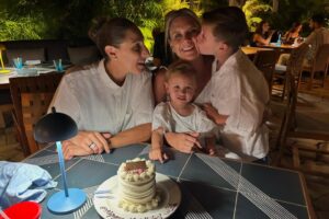 Diana Taurasi Instagram - Isla’s island birthday 🌺 Had a fun week in Maui celebrating! 

@fsmaui