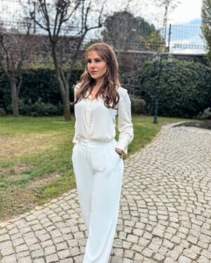 Dima Kandalaft Instagram - تالا بلشت رحلتا 
يا ترى قرار تالا تضحية منها ؟
ولا هي ضحية مجتمع؟
#تالا
#القدر 
@mbc1 
@shahid.vod 

#ديمة_قندلفت
#dimakandalaft 🤍
