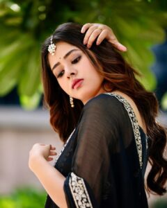 Actress Ditipriya Roy HD Photos and Wallpapers January 2025