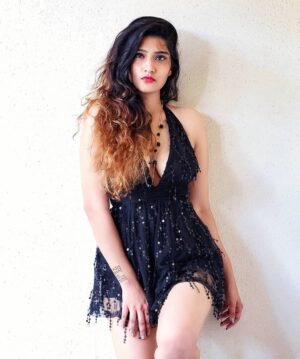 Divya Saurabh Kedar Instagram - Simplicity is the keynote of 
All true Elegance. .
Shot by @yash_bhatwal_photography .
Outfit @shein_in @sheinofficial .
Location @discover_resorts

#shein #sheinofficial #sheinblogger #sheinblack #blackdress #blackdresses