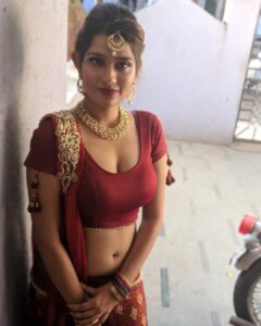 Actress Divya Saurabh Kedar HD Photos and Wallpapers April 2018
