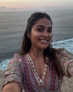 Actress Divya Vadthya HD Photos and Wallpapers December 2024