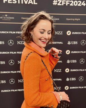 Dominique Devenport Instagram - thank you @zurichfilmfestival for the invitation to the opening night - happy 20th anniversary🎉🎉🎉

congratulations #judelaw to your Golden Eye award!

thank you @chanelofficial for the amazing outfit ♡ 

#zurichfilmfestival #chanel