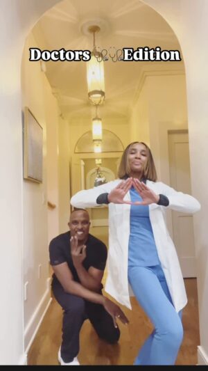 Dr. Contessa Metcalfe Instagram - Sorry @thelaurenmetcalfe mommy and daddy had to try it ❤️‍🔥❤️‍🔥 

#DrContessa #DrScott #HauteDoc #2pac #Dance #DanceChallenge #Family #Fun #CrimsonandCream #DST #Nupe #pyramidsanddiamonds

Hair @lacedbyvonte_ 
🎥 @lailas_positive_potion