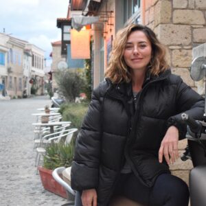 Ece Uslu Instagram - 🎈