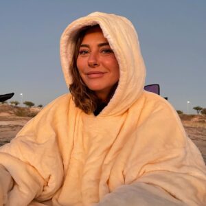 Ece Uslu Instagram - Cappadocia 
with friends & georgian wine & sundown 🎈