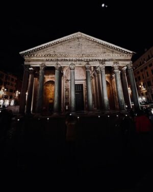 Ecem Erkek Instagram - Ağzım (gerçekten) açık gezdiğim Roma dump ! Buyrun . Çok da bekliyodunuz 🤣