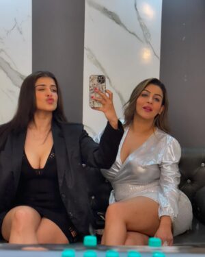 Edin Rose Instagram - Something fun coming up 🎥🤩