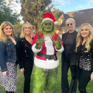 Eileen Davidson Van Patten Instagram - Merry Xmas from the Grinch! And thank you @barbaracrampton ! With @writerannamarie and so fun catching up with @amandawyss !