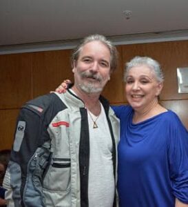 Eliana Guttman Instagram - Me deu saudades desse cara Jairo Mattos na estreia de “Intocaveis” no Teatro Renaissance .