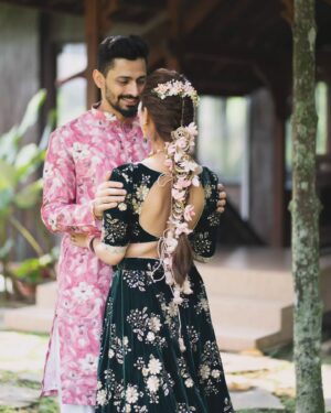 Elina Samantray Instagram - Forever grateful for my Man🌻🖤

Anurag🖤Elina