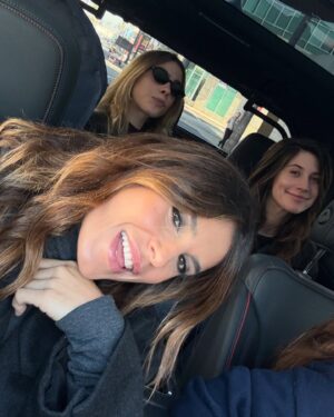 Elisabetta Canalis Instagram - Non e’ un recap ma ..
Buon anno a tutti, vi voglio bene ❤️